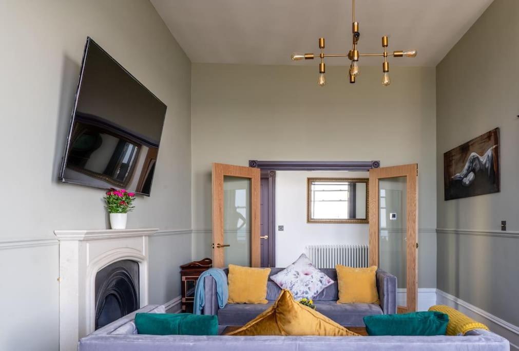 Beachfront Luxury Home With Spectacular Sea Views Herne Bay Bagian luar foto
